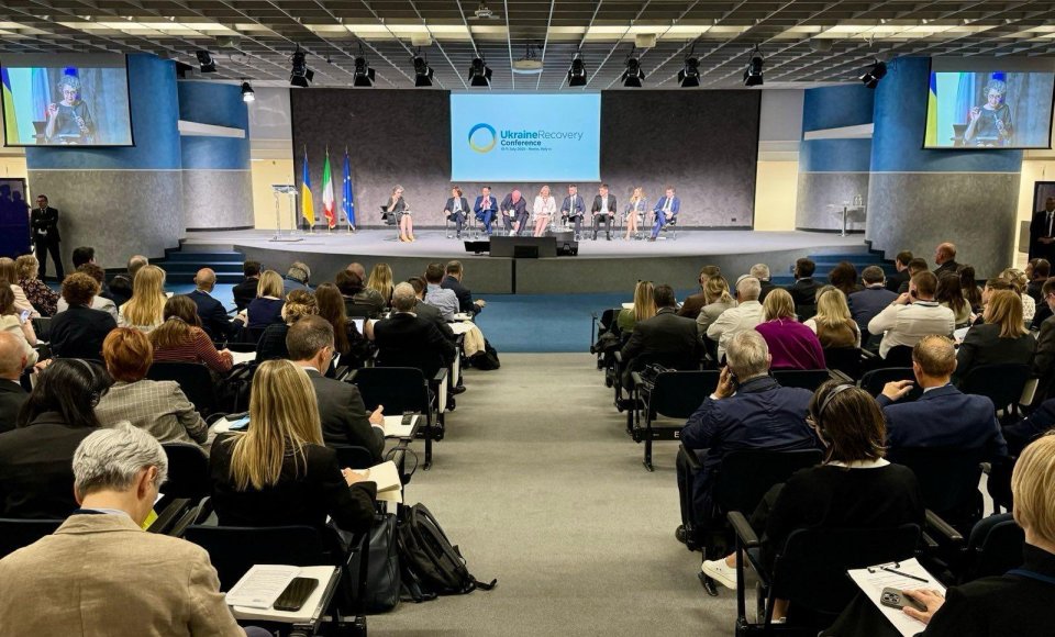 Lietuvos ambasadorė Italijoje Dalia Kreivienė dalyvavo URC2025 parengiamojoje konferencijoje vietos ir regionų savivaldos klausimais Veronoje