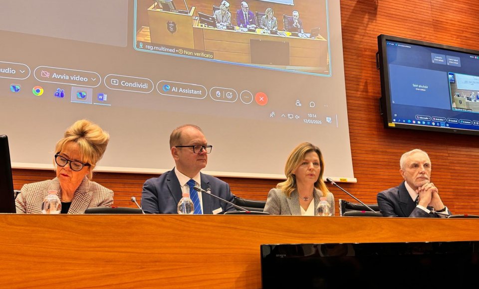 Ambasadorė Dalia Kreivienė dalyvavo Baltijos regionui skirtoje diskusijoje Italijos gynybos studijų centre