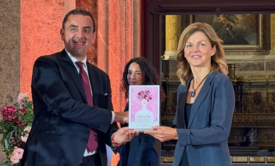 Kazerta: minint Tarptautinę moterų diplomatijoje dieną ambasadorei D. Kreivienei įteiktas prestižinis „Leucian Honours“ apdovanojimas